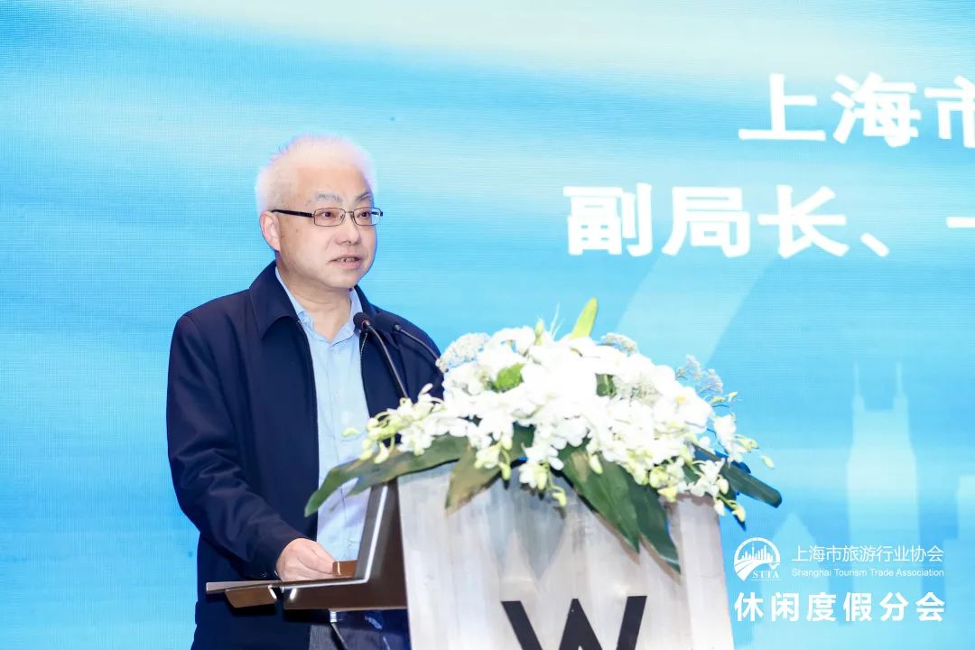 休闲度假1.jpg 休闲度假1.jpg