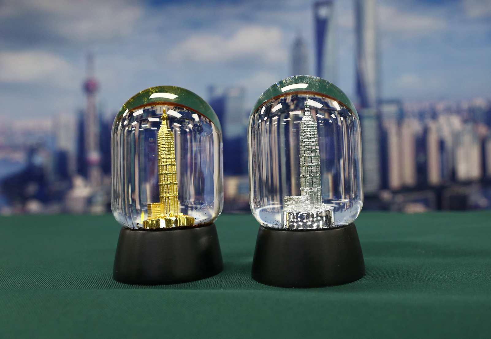 最受市场欢迎奖 金茂水晶球_副本.jpg 最受市场欢迎奖 金茂水晶球_副本.jpg